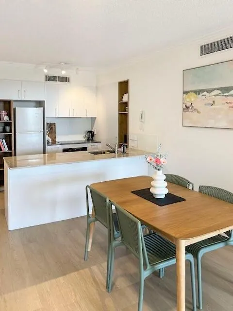 Spacious Apartment In The Heart Of Cotton Tree マルーチードール